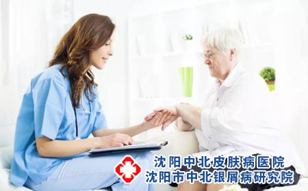 长期缺乏运动会对银屑病发作有何影响?