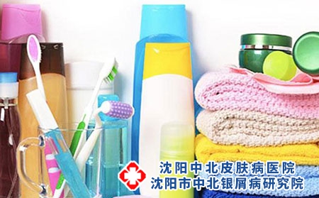 银屑病患者一定要熟记的有关洗浴的5个问题!沈阳银屑病医院，沈阳牛皮癣医院，沈阳皮肤病医院
